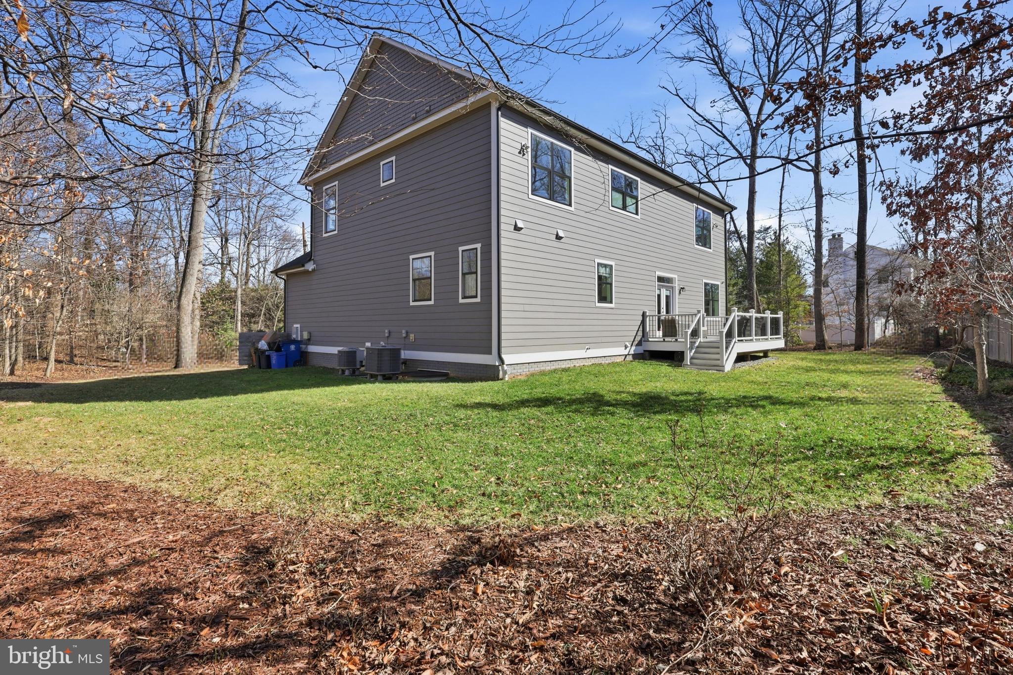 9206 Fernwood Road Bethesda, MD 20817 - Photo 36 of 43