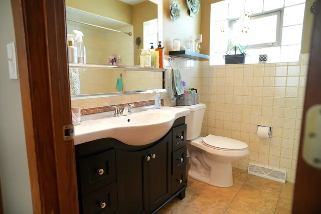 $349,999 | 1428 1/2 North Ashbel Avenue, Hillside, IL 60162