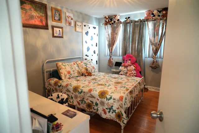 $349,999 | 1428 1/2 North Ashbel Avenue, Hillside, IL 60162