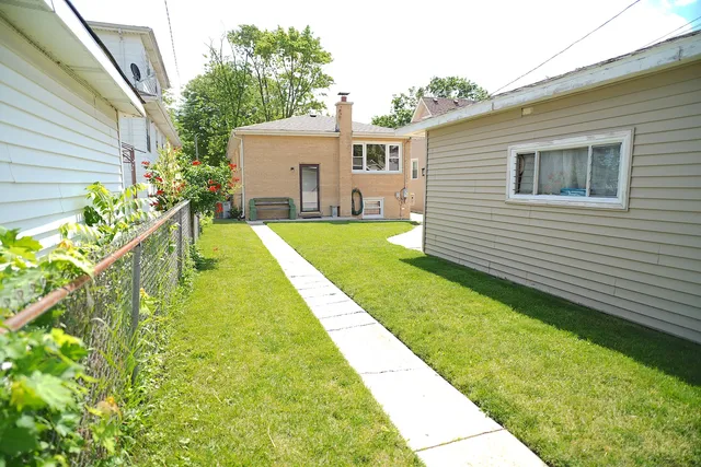 $349,999 | 1428 1/2 North Ashbel Avenue, Hillside, IL 60162