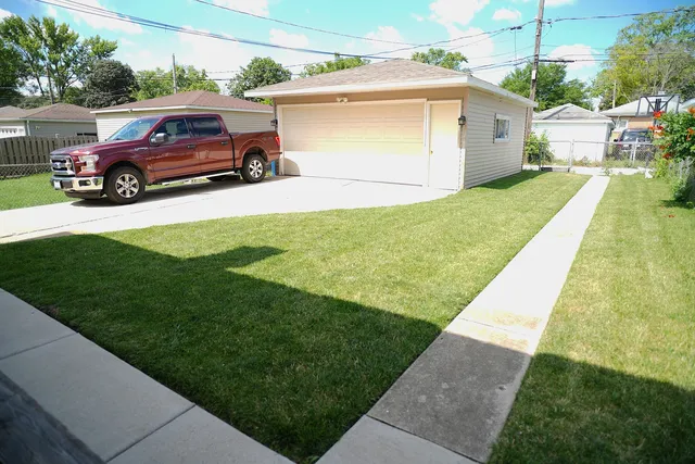 $349,999 | 1428 1/2 North Ashbel Avenue, Hillside, IL 60162