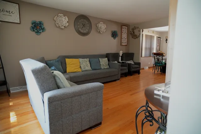 $349,999 | 1428 1/2 North Ashbel Avenue, Hillside, IL 60162