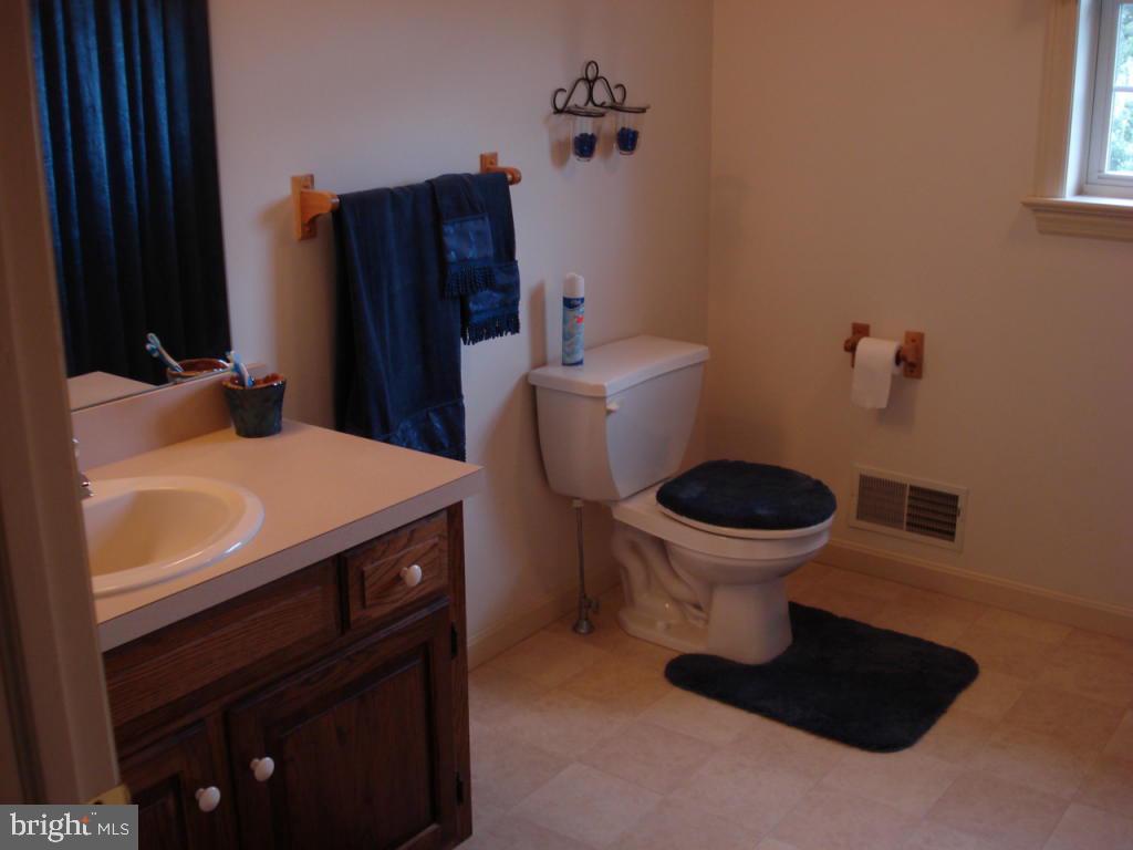 1430 Brunnerville Road Lititz, PA 17543 - Photo 11 of 25