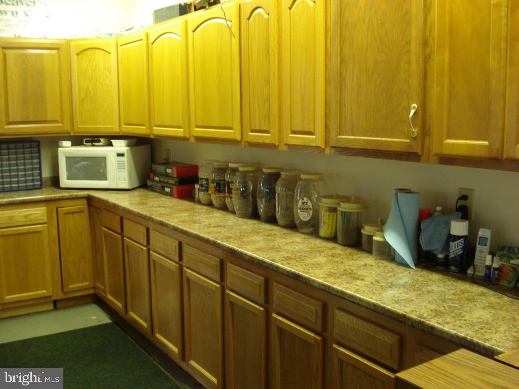 1430 Brunnerville Road Lititz, PA 17543 - Photo 13 of 25