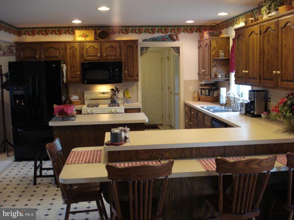 1430 Brunnerville Road Lititz, PA 17543 - Photo 3 of 25