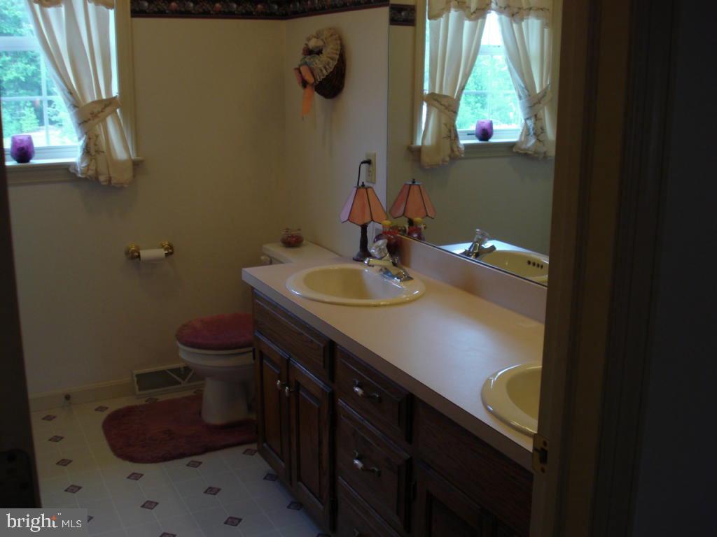 1430 Brunnerville Road Lititz, PA 17543 - Photo 10 of 25