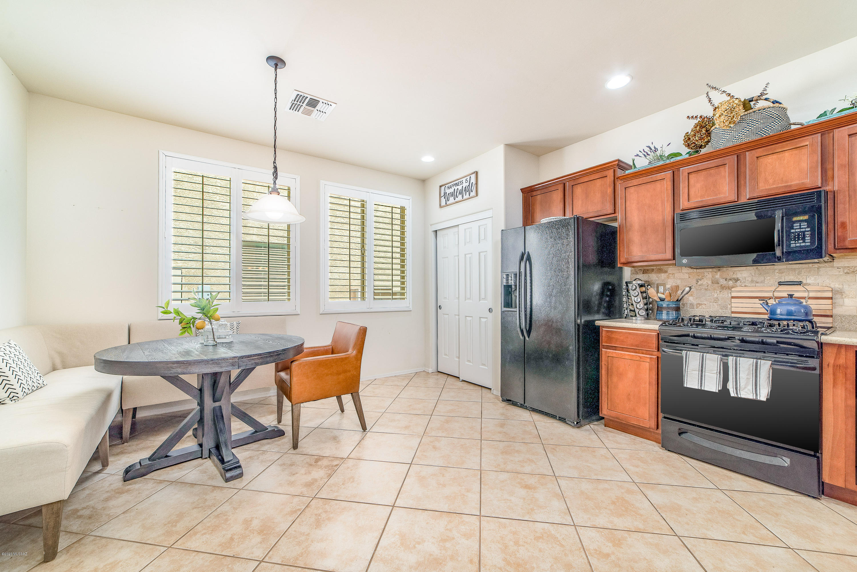 6033 South Raven Rock Road Tucson, AZ 85747 - Photo 16 of 38