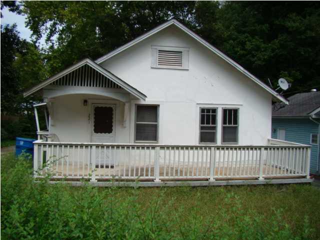 221 Martin Road Red Bank, TN 37415 - Photo 1 of 8 Primary Photo
