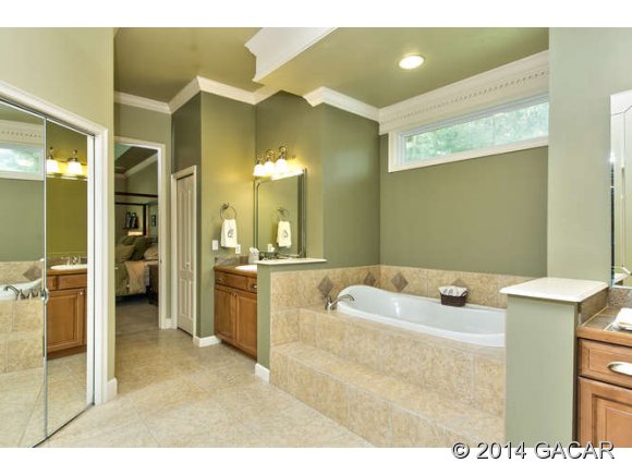 10604 Southwest 15th Lane Gainesville, FL 32607 - Photo 16 of 24 Gallery Image 16