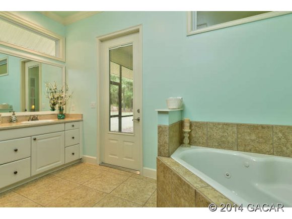 10604 Southwest 15th Lane Gainesville, FL 32607 - Photo 20 of 24 Gallery Image 20