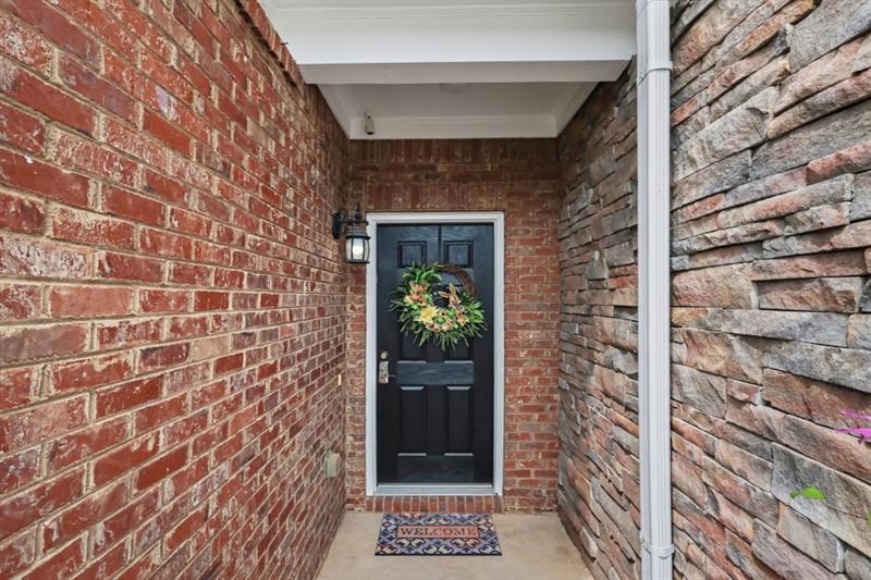 136 Meeting Pl Road Lawrenceville, GA 30044 - Photo 9 of 39 Gallery Image 9