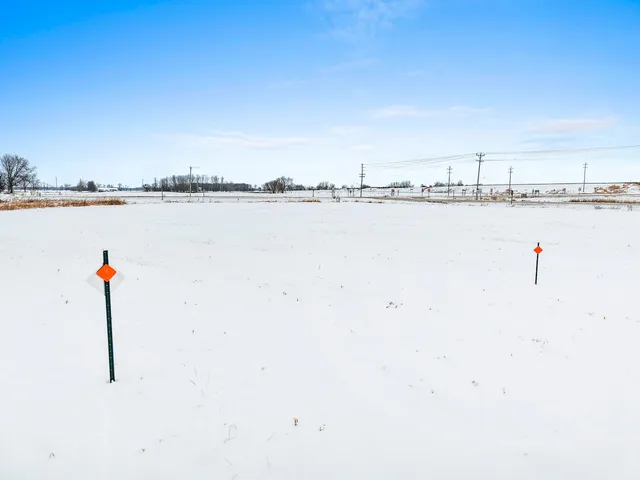 $200,000 | 55 State Highway, Unit 1, Pulaski, WI 54162