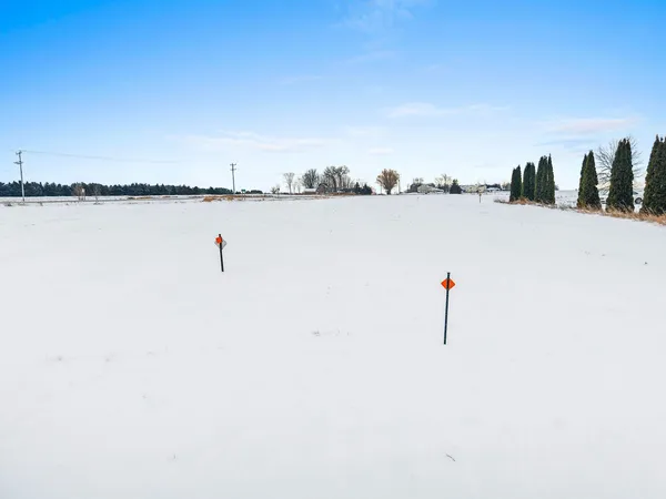 $200,000 | 55 State Highway, Unit 1, Pulaski, WI 54162