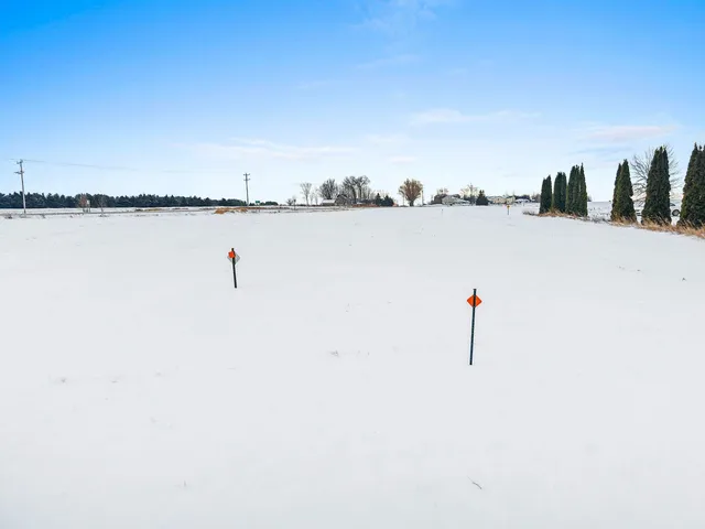 $200,000 | 55 State Highway, Unit 1, Pulaski, WI 54162