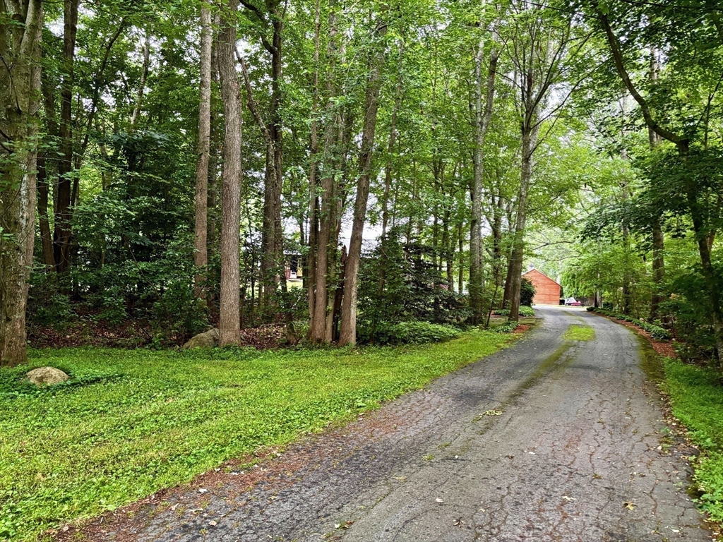 455 Sodom Road Westport, MA 02790 - Photo 4 of 39