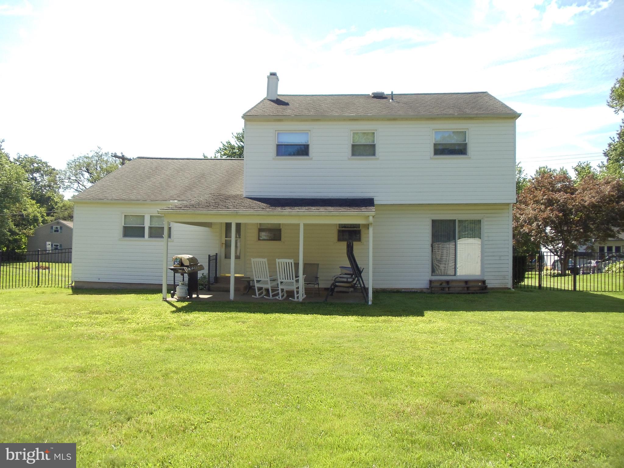 180 Centennial Road Warminster, PA 18974 - Photo 3 of 33