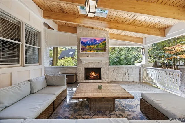 $1,200,000 | 4990 Sandstone Court, Clarence, NY 14031