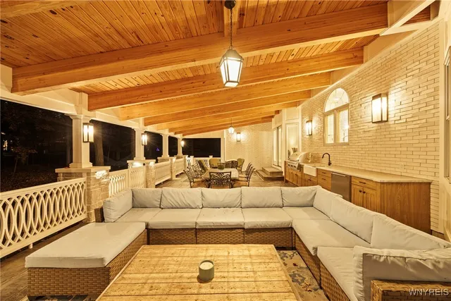 $1,200,000 | 4990 Sandstone Court, Clarence, NY 14031