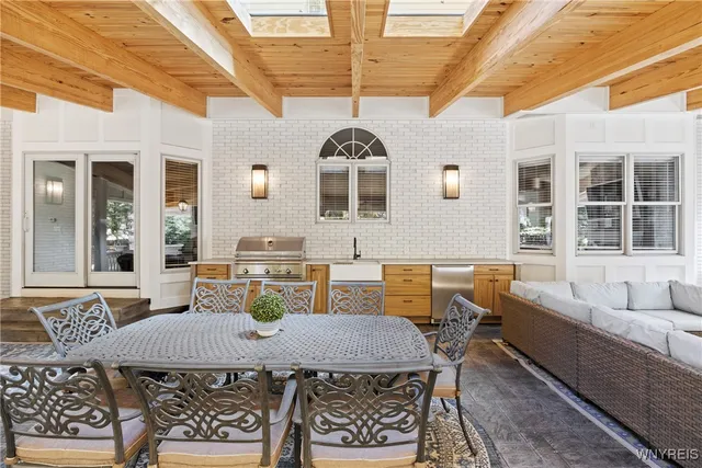 $1,200,000 | 4990 Sandstone Court, Clarence, NY 14031