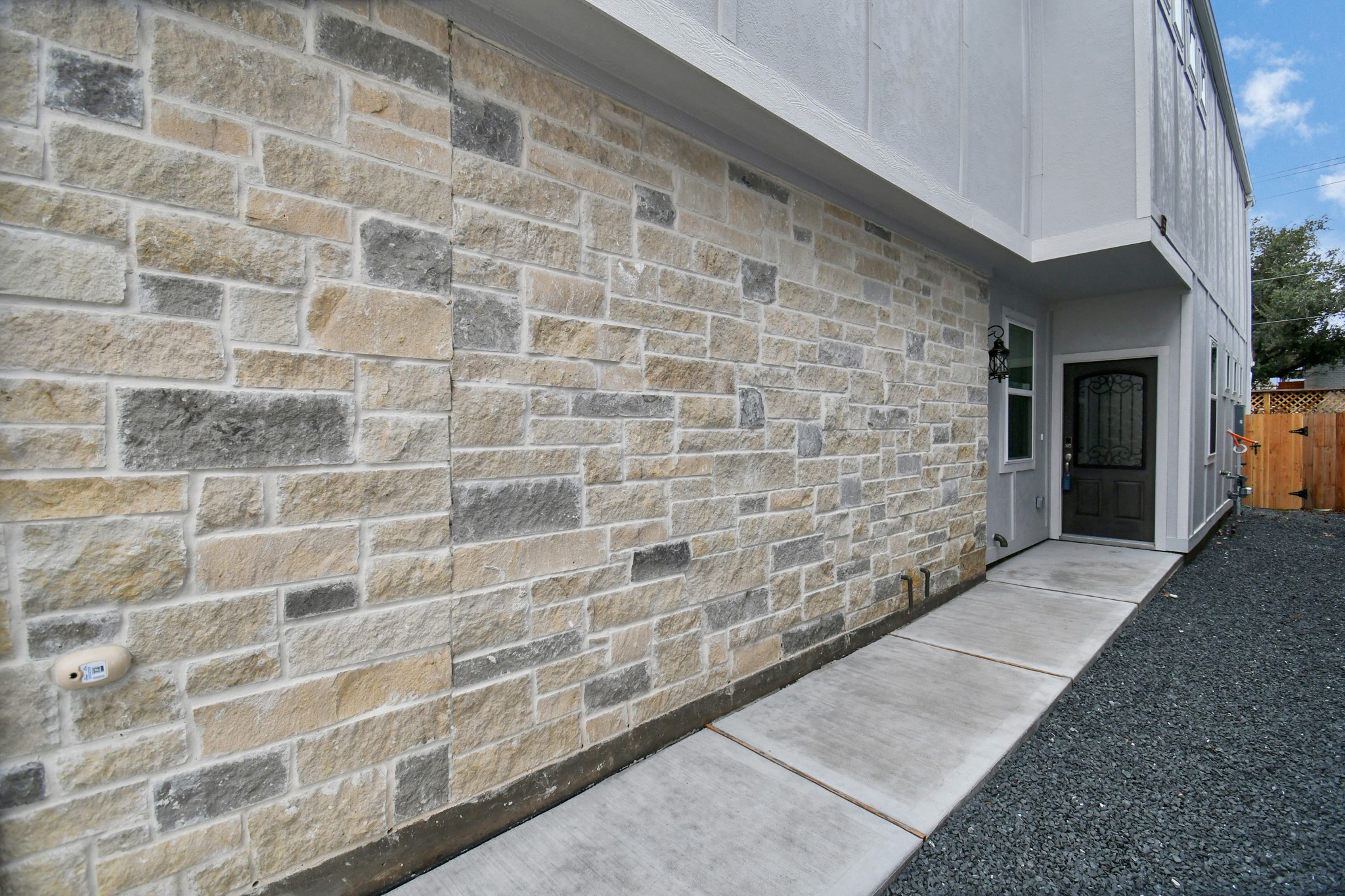 8515 Rising Strm Drive Houston, TX 77063 - Photo 2 of 43