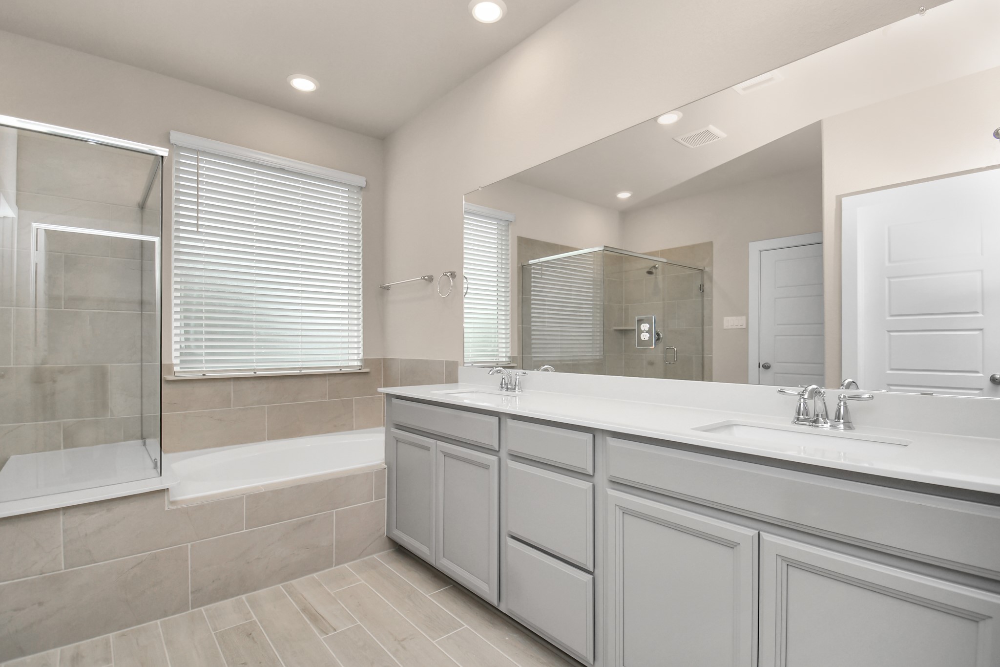 8515 Rising Strm Drive Houston, TX 77063 - Photo 28 of 43