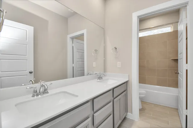 $2,800 | 8515 Rising Strm Drive, Houston, TX 77063