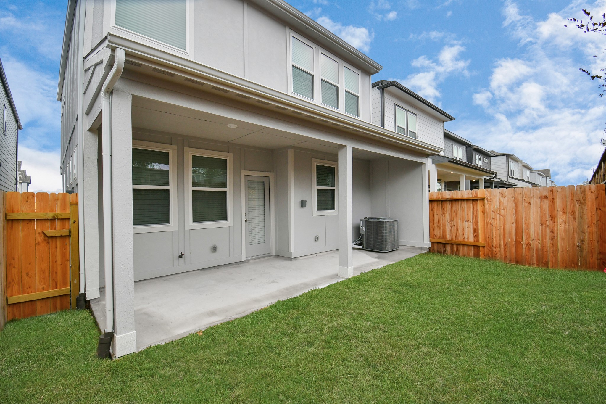 8515 Rising Strm Drive Houston, TX 77063 - Photo 36 of 43