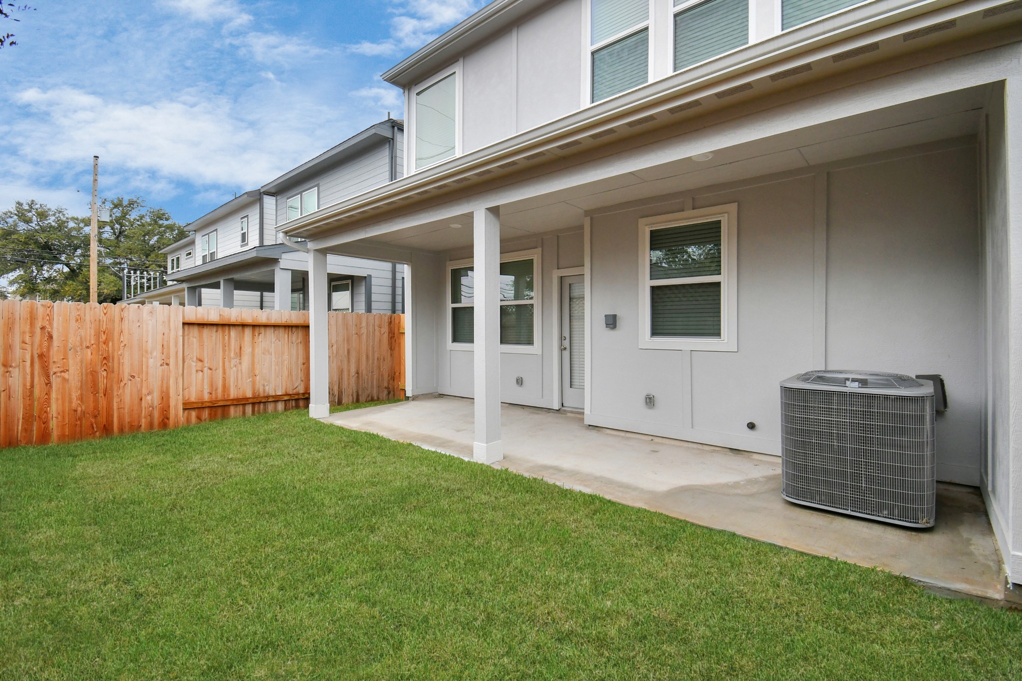 8515 Rising Strm Drive Houston, TX 77063 - Photo 37 of 43