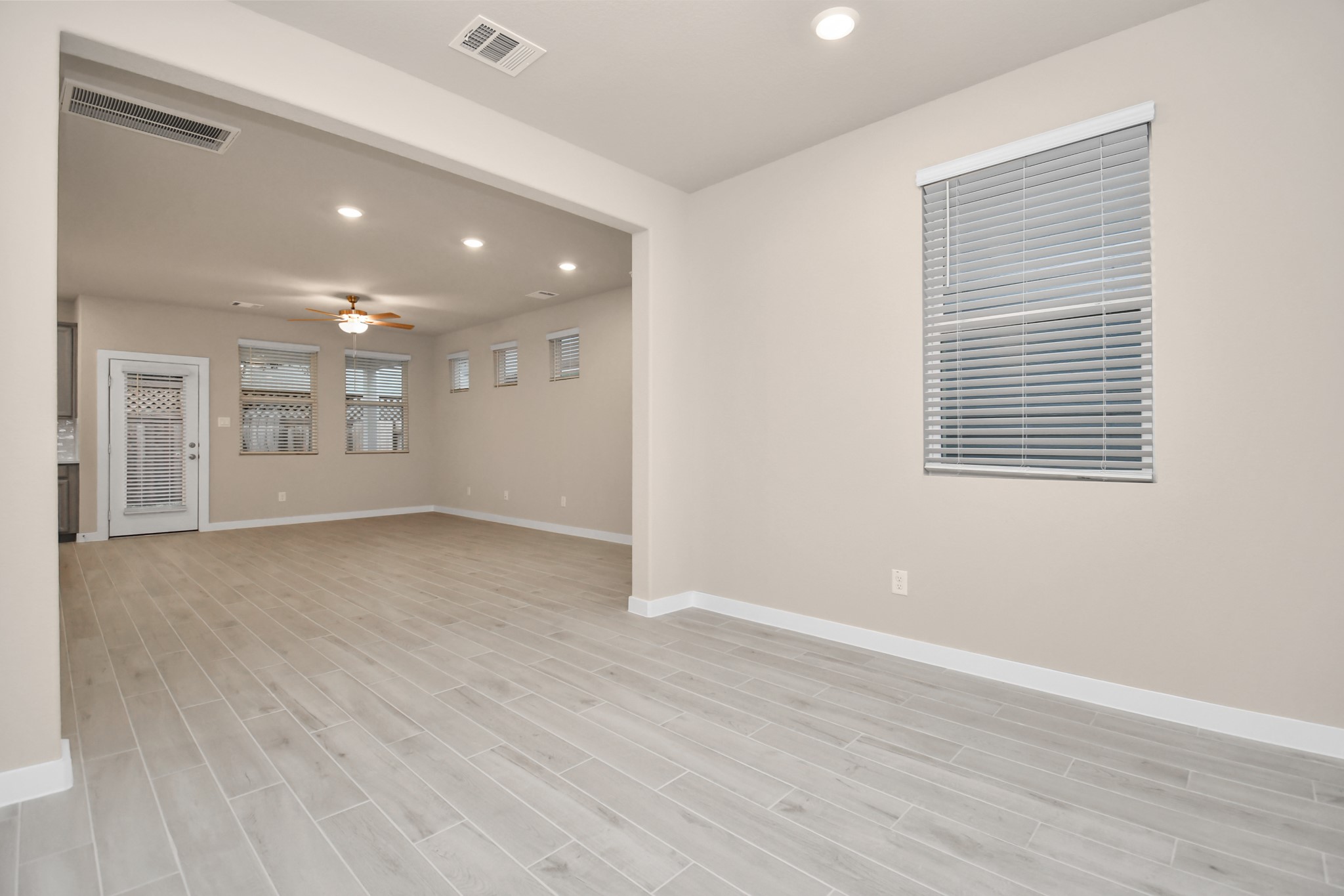 8515 Rising Strm Drive Houston, TX 77063 - Photo 9 of 43