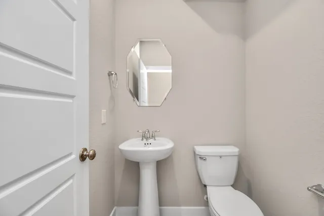 $2,800 | 8515 Rising Strm Drive, Houston, TX 77063