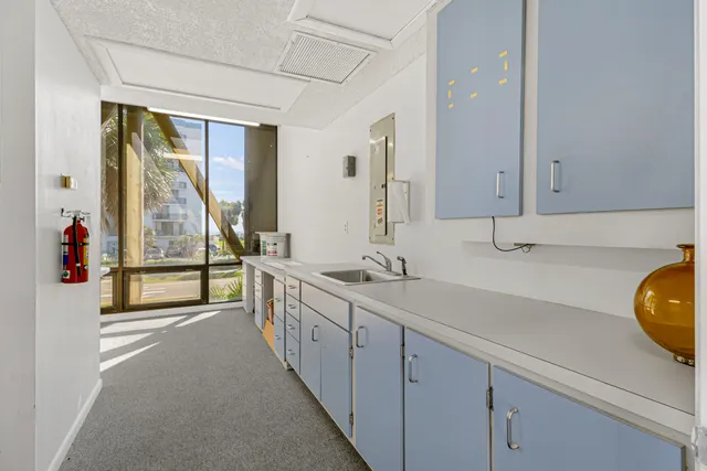 $2,300,000 | 1900 South Atlantic Avenue, Cocoa Beach, FL 32931