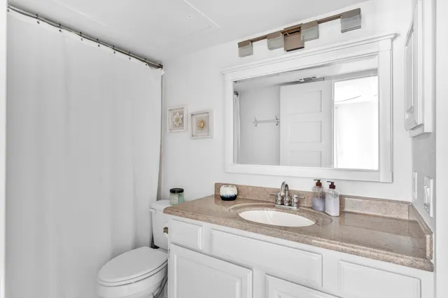 $395,000 | 509 Short Circuit, Horseshoe Bay, TX 78657