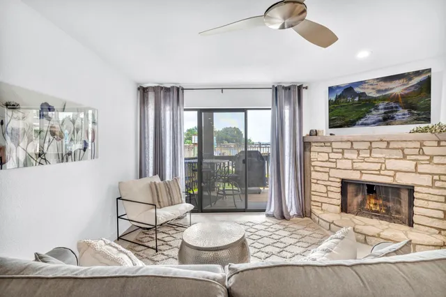 $395,000 | 509 Short Circuit, Horseshoe Bay, TX 78657