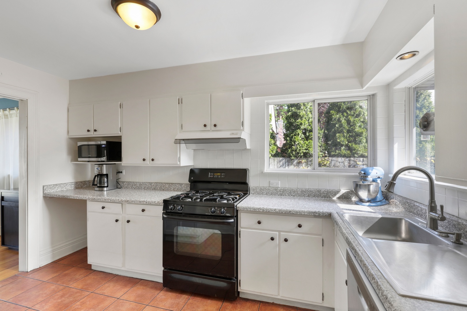609 Long Road Glenview, IL 60025 - Photo 5 of 20