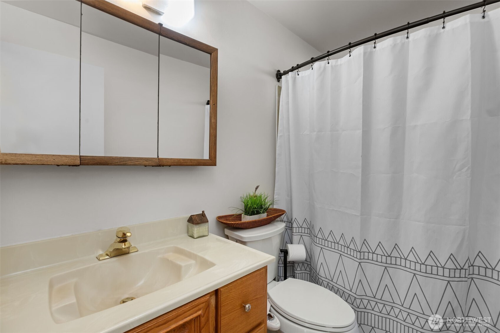 16022 126th Avenue Southeast Renton, WA 98058 - Photo 12 of 35 Gallery Image 12