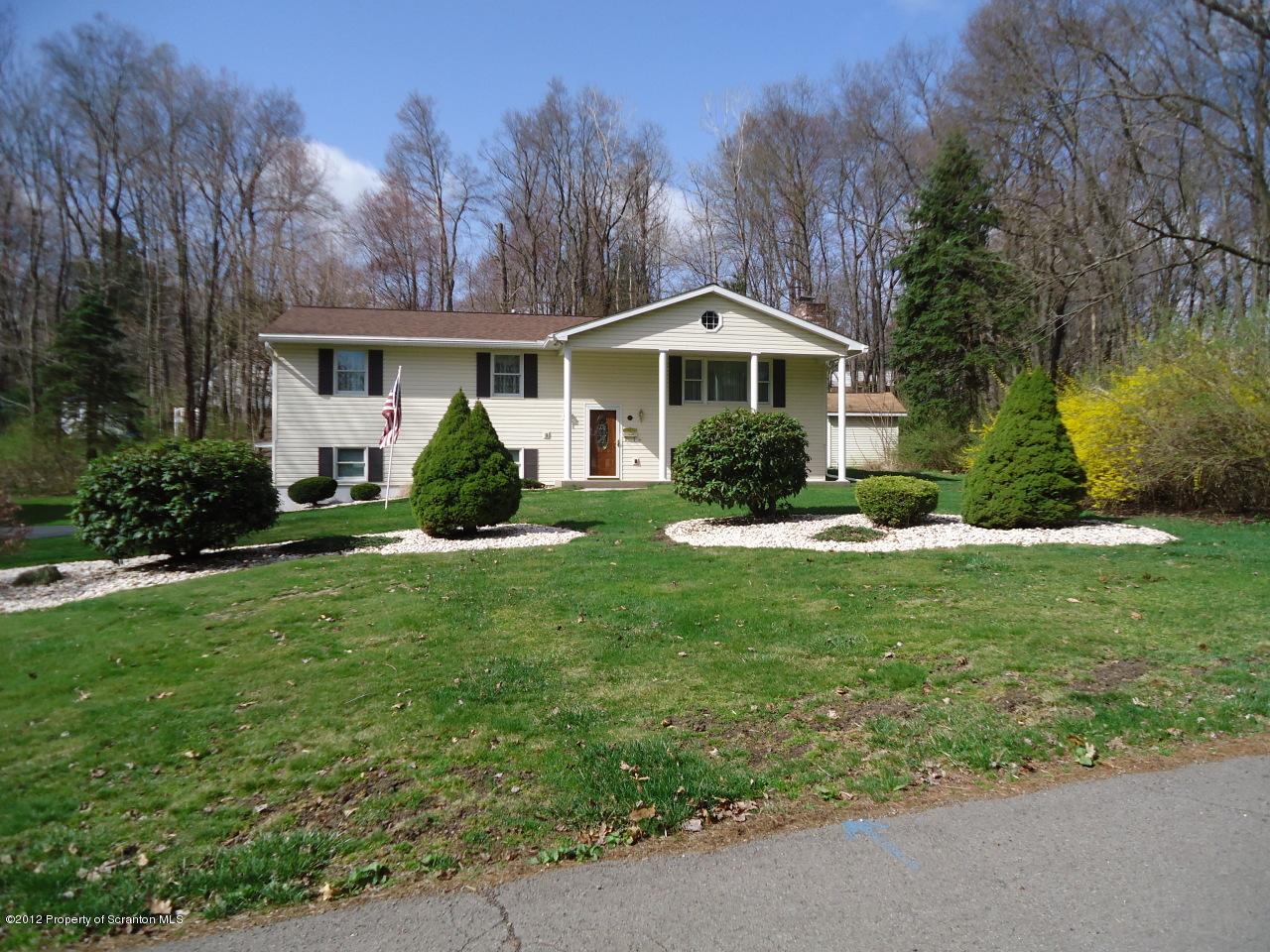 16 Old Mill Road Jermyn, PA 18433 - Photo 2 of 17 Gallery Image 2
