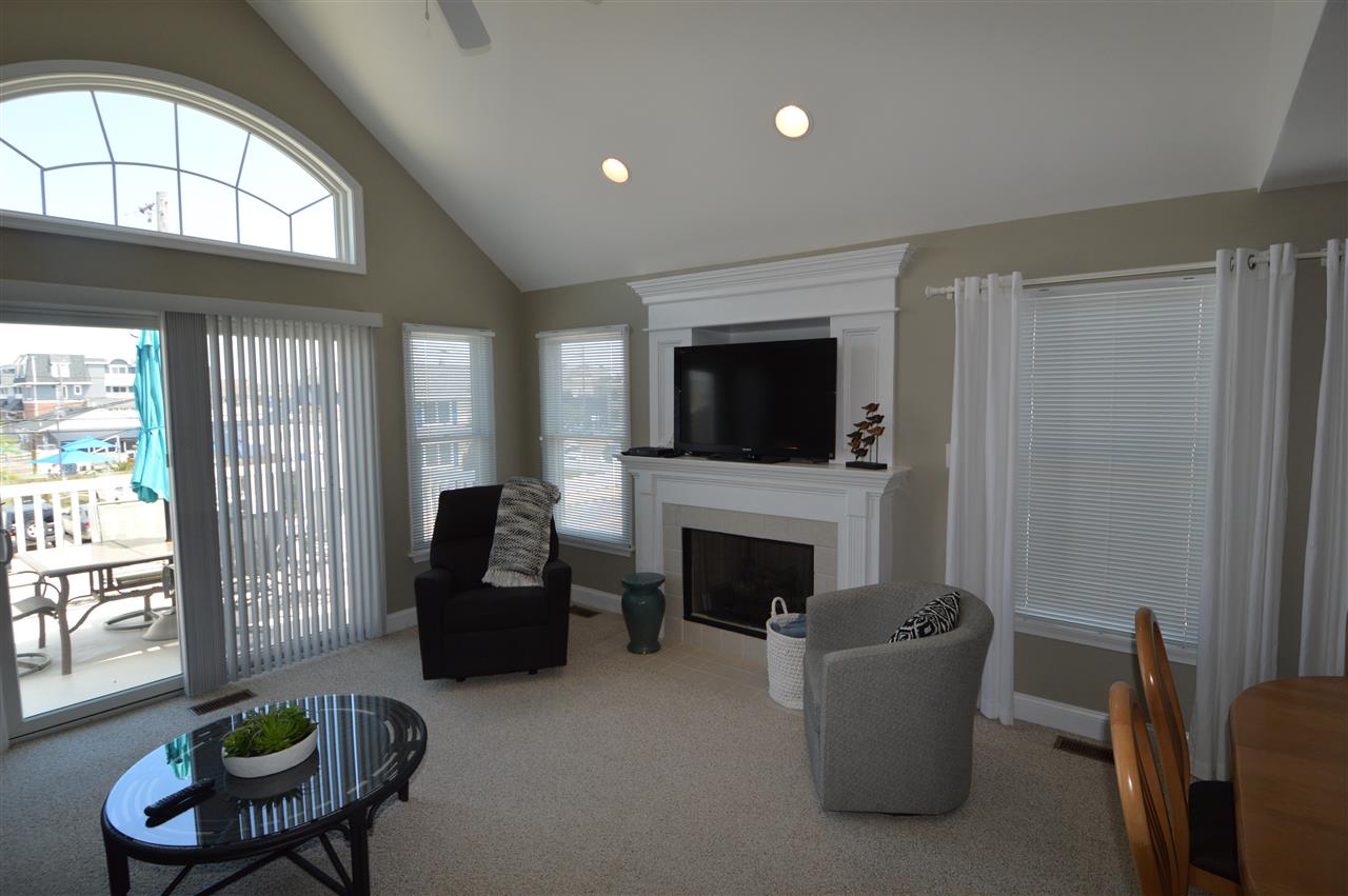 212 25th Street, Unit EAST Avalon, NJ 08202 - Photo 9 of 25