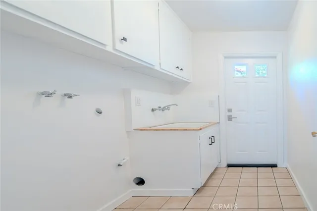 $1,190,000 | 254 Greenmeadow Drive, Thousand Oaks, CA 91320