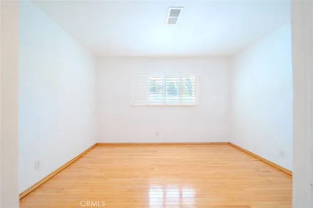 $1,190,000 | 254 Greenmeadow Drive, Thousand Oaks, CA 91320