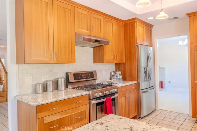 $1,190,000 | 254 Greenmeadow Drive, Thousand Oaks, CA 91320