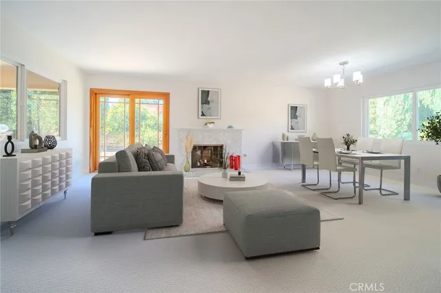 $1,190,000 | 254 Greenmeadow Drive, Thousand Oaks, CA 91320