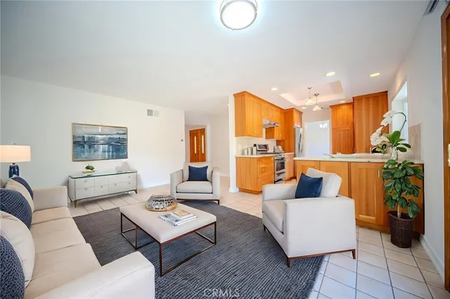 $1,190,000 | 254 Greenmeadow Drive, Thousand Oaks, CA 91320