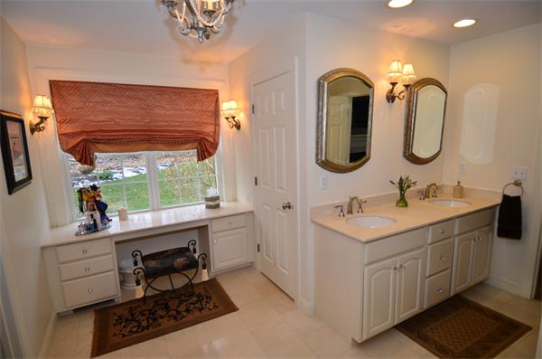 266 Long Hill Road Bolton, MA 01740 - Photo 16 of 30 Gallery Image 16