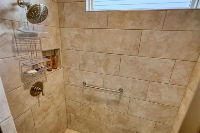 $449,900 | 479 Glenmont Road, Grayson, GA 30017