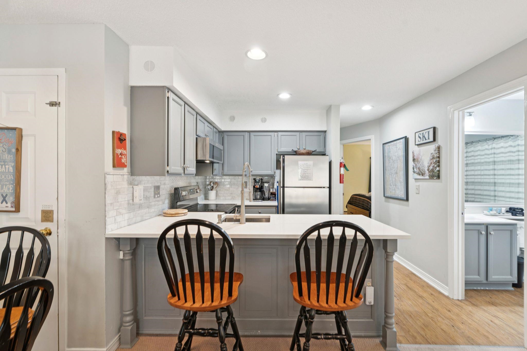 57 Alpine Drive, Unit 203 Killington, VT 05751 - Photo 8 of 26