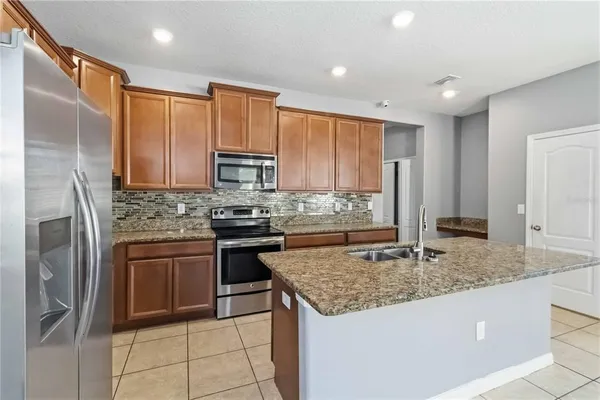 $359,997 | 15425 Lost Creek Lane, Ruskin, FL 33573