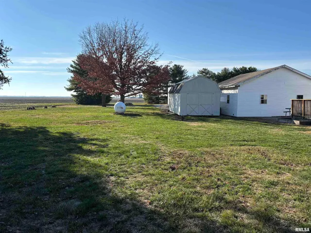 $275,000 | 1836 North 1300 East Road, Taylorville, IL 62568