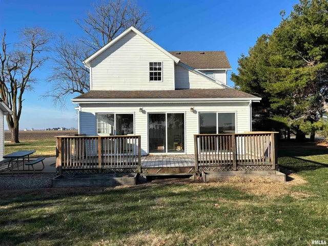 $275,000 | 1836 North 1300 East Road, Taylorville, IL 62568
