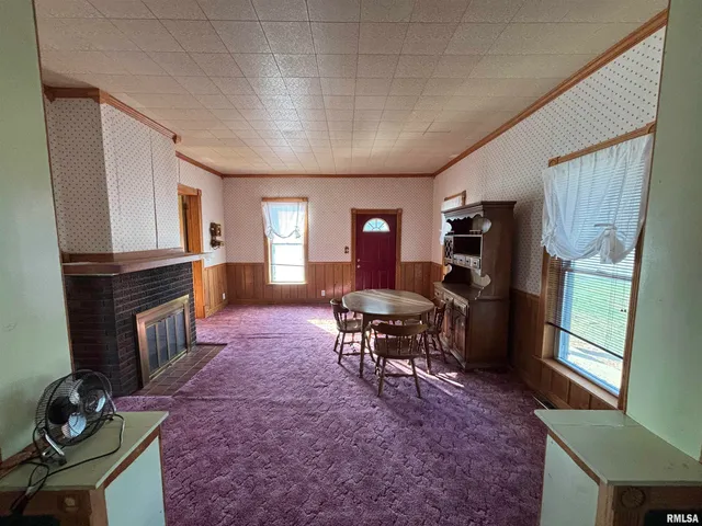 $275,000 | 1836 North 1300 East Road, Taylorville, IL 62568