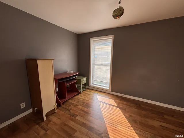 $275,000 | 1836 North 1300 East Road, Taylorville, IL 62568